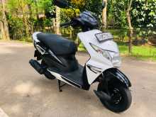 https://riyasewana.com/uploads/honda-dio-2818015913942.jpg