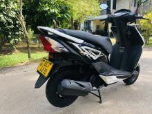 https://riyasewana.com/uploads/honda-dio-2818030219765.jpg