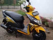https://riyasewana.com/uploads/honda-dio-2820271313154.jpg