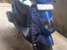 Honda DIO 2011 Motorbike