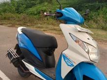 https://riyasewana.com/uploads/honda-dio-282130556066.jpg