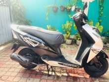 https://riyasewana.com/uploads/honda-dio-289114413744.jpg