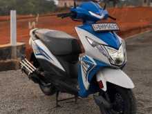 https://riyasewana.com/uploads/honda-dio-29025722542.jpg