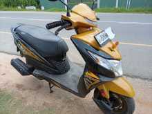 https://riyasewana.com/uploads/honda-dio-291117424072.jpg