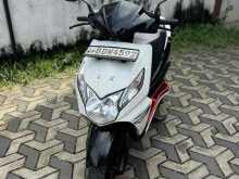 https://riyasewana.com/uploads/honda-dio-2923060322662.jpg