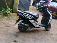 https://riyasewana.com/uploads/honda-dio-297350413494.jpg