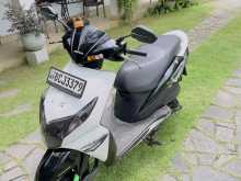 https://riyasewana.com/uploads/honda-dio-3012103522443.jpg