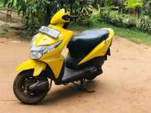 https://riyasewana.com/uploads/honda-dio-301317554542.jpg