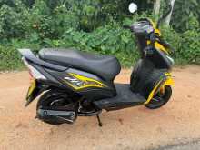 https://riyasewana.com/uploads/honda-dio-301744145002.jpg