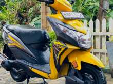 https://riyasewana.com/uploads/honda-dio-3020121113683.jpg