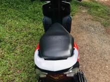 https://riyasewana.com/uploads/honda-dio-309120824972.jpg
