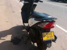 https://riyasewana.com/uploads/honda-dio-31529134383.jpg