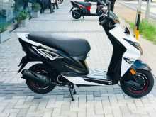 https://riyasewana.com/uploads/honda-dio-31703461625.jpg