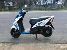 https://riyasewana.com/uploads/honda-dio-31754174623.jpg