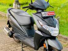 https://riyasewana.com/uploads/honda-dio-319232022372.jpg