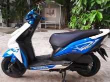 https://riyasewana.com/uploads/honda-dio-320315613353.jpg