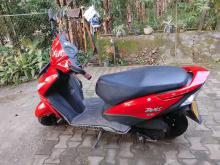 Honda DIO 2015 Motorbike