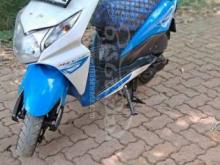 https://riyasewana.com/uploads/honda-dio-375328416383.jpg