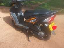 https://riyasewana.com/uploads/honda-dio-39303813123.jpg