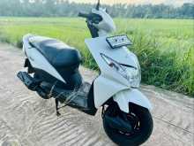 https://riyasewana.com/uploads/honda-dio-39593522042.jpg