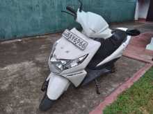 https://riyasewana.com/uploads/honda-dio-41019104402.jpg
