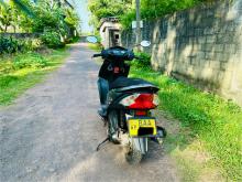 https://riyasewana.com/uploads/honda-dio-411154319626.jpg