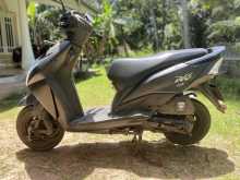 https://riyasewana.com/uploads/honda-dio-412461622012.jpg