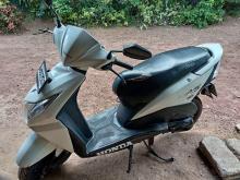 https://riyasewana.com/uploads/honda-dio-41429176574.jpg
