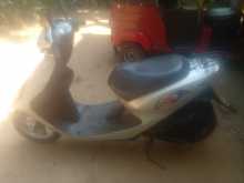 https://riyasewana.com/uploads/honda-dio-415110513994.jpg