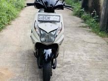 https://riyasewana.com/uploads/honda-dio-417385924413.jpg