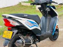 https://riyasewana.com/uploads/honda-dio-421342513183.jpg