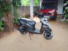 https://riyasewana.com/uploads/honda-dio-48352813404.jpg