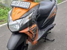 https://riyasewana.com/uploads/honda-dio-493437402298.jpg