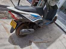 https://riyasewana.com/uploads/honda-dio-51127244302.jpg