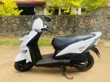 https://riyasewana.com/uploads/honda-dio-512101822062.jpg