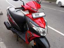https://riyasewana.com/uploads/honda-dio-514172513232.jpg
