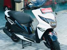 https://riyasewana.com/uploads/honda-dio-51501258492.jpg