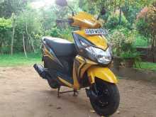 https://riyasewana.com/uploads/honda-dio-51648064353.jpg
