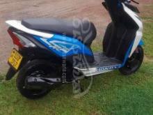 https://riyasewana.com/uploads/honda-dio-5205002419381.jpg
