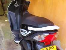 https://riyasewana.com/uploads/honda-dio-5809434622.jpg