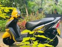 https://riyasewana.com/uploads/honda-dio-614040513633.jpg