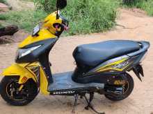 https://riyasewana.com/uploads/honda-dio-61617214983.jpg