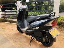 https://riyasewana.com/uploads/honda-dio-617115822812.jpg