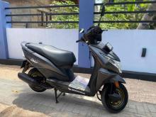 https://riyasewana.com/uploads/honda-dio-617320524651.jpg