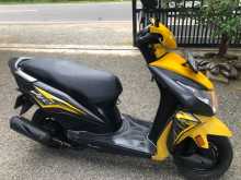 https://riyasewana.com/uploads/honda-dio-621492613083.jpg