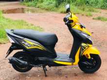 https://riyasewana.com/uploads/honda-dio-6917291566.jpg