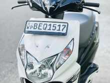 https://riyasewana.com/uploads/honda-dio-71245722402.jpg