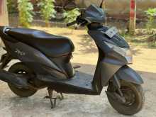 https://riyasewana.com/uploads/honda-dio-714450713813.jpg