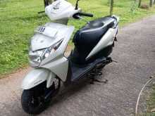 https://riyasewana.com/uploads/honda-dio-71557404173.jpg