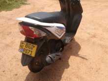 https://riyasewana.com/uploads/honda-dio-72141534862.jpg